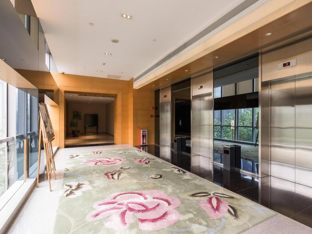 Guangzhou Carat Hotel Bagian luar foto